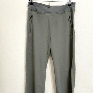 Lucy Activewear S EveryDay pant Khaki pockets zipper light wear stretch waist